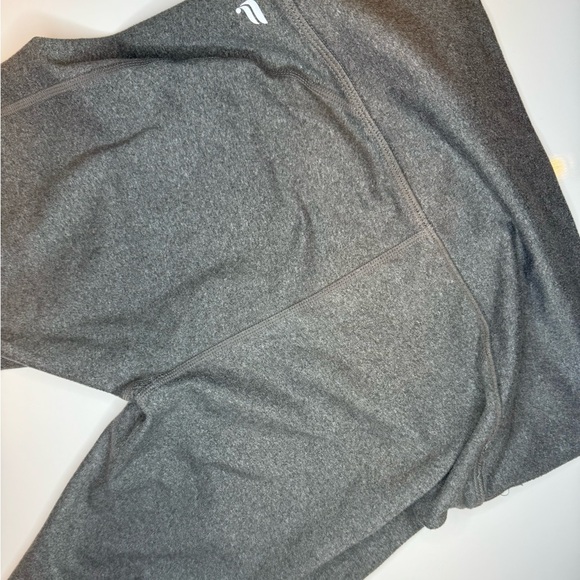 Fabletics Grey 7/8 Legging - XS - Picture 3 of 3